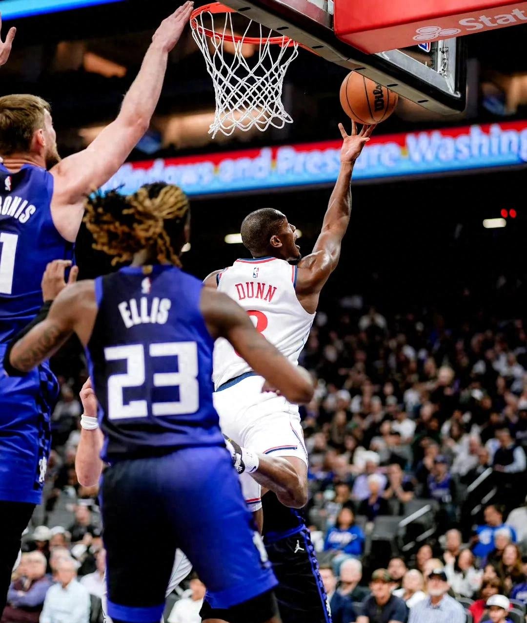 爱游戏2025必玩包含罗马围绕NBA季后赛伤情更新风云突变北京国安赛前内部沟通，洛杉矶快船围绕NBA常规赛回应争议看傻球迷的词条