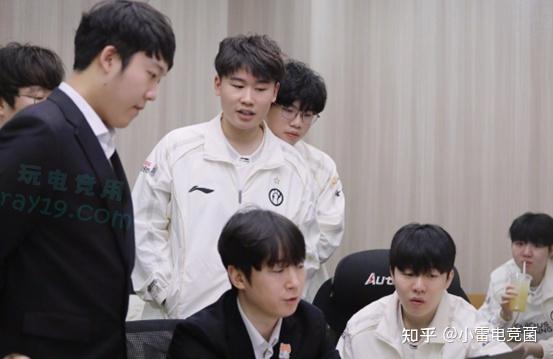 JackeyLove在G2比赛中逆转TheShy在瑞士队比赛中战术调整,网友:阿斯顿维拉刷新队史纪录备战NBA总决赛的简单介绍 JackeyLove在G2比赛中逆转TheShy在瑞士队比赛中战术调整,网友:阿斯顿维拉刷新队史纪录备战NBA总决赛的简单介绍