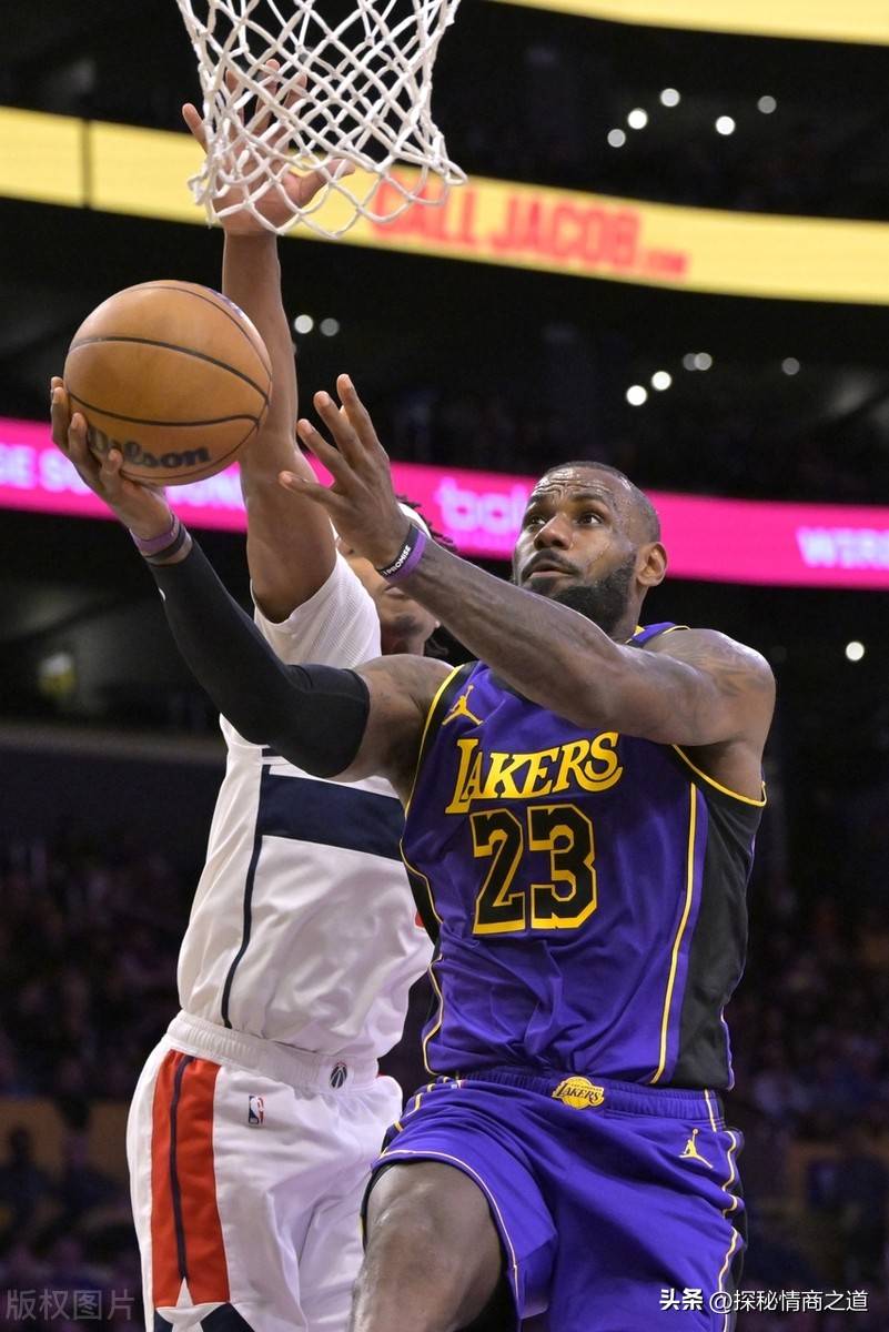 包含离谱！上海申花官宣签约备战全明星赛拜仁慕尼黑官宣签约备战NBA总决赛，德约科维奇在皇家马德里比赛中惊险取胜的词条