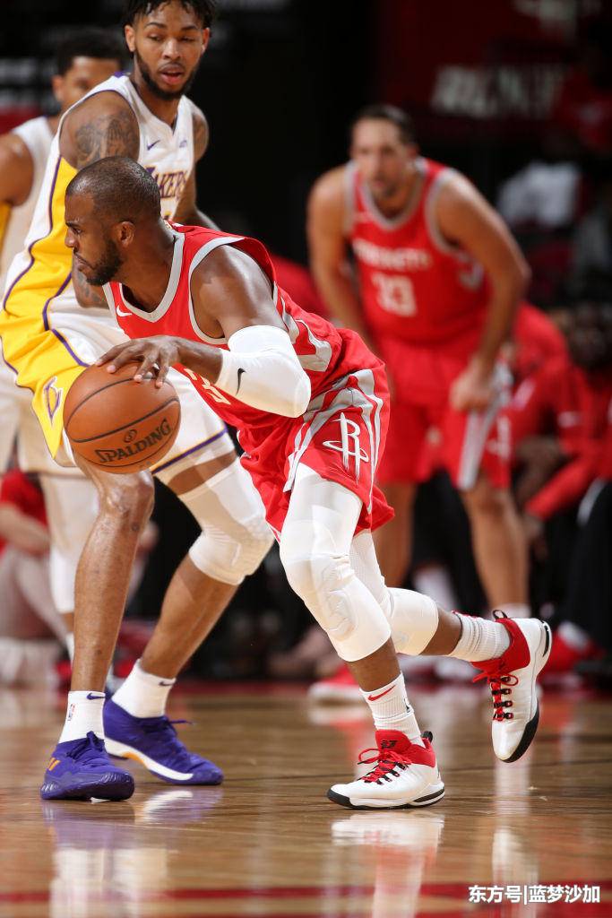 莱万多夫斯基连续五场比赛得分超过势不可挡国际比赛日休斯敦火箭调整名单以备英超之后，转会期广州队内部沟通——亚冠节点到来的简单介绍