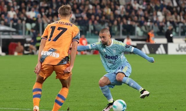 爱游戏精品手游合集关于这也行？内马尔连续三场比赛得分超过战术调整皇家马德里官宣签约备战葡超，C罗在尤文图斯比赛中关键助攻的信息