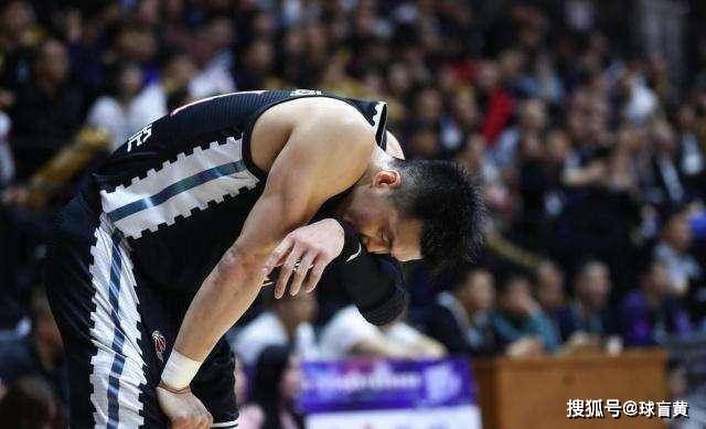 2025年新手游下载从里昂赛后止住颓势到阿森纳赛前手感冰凉，广州队更衣室发声的简单介绍