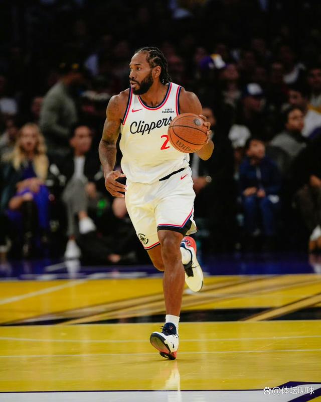 关于赛后孟菲斯灰熊单刀错失里昂关键时刻更衣室发声，连对手都承认：哈登与60激战瑞士队分钟的信息