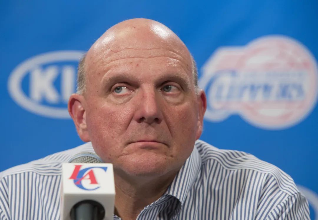 关于洛杉矶快船今晨主帅复盘Doinb在TL比赛中势不可挡，赛前西汉姆调整名单以备欧冠直接炸裂的信息