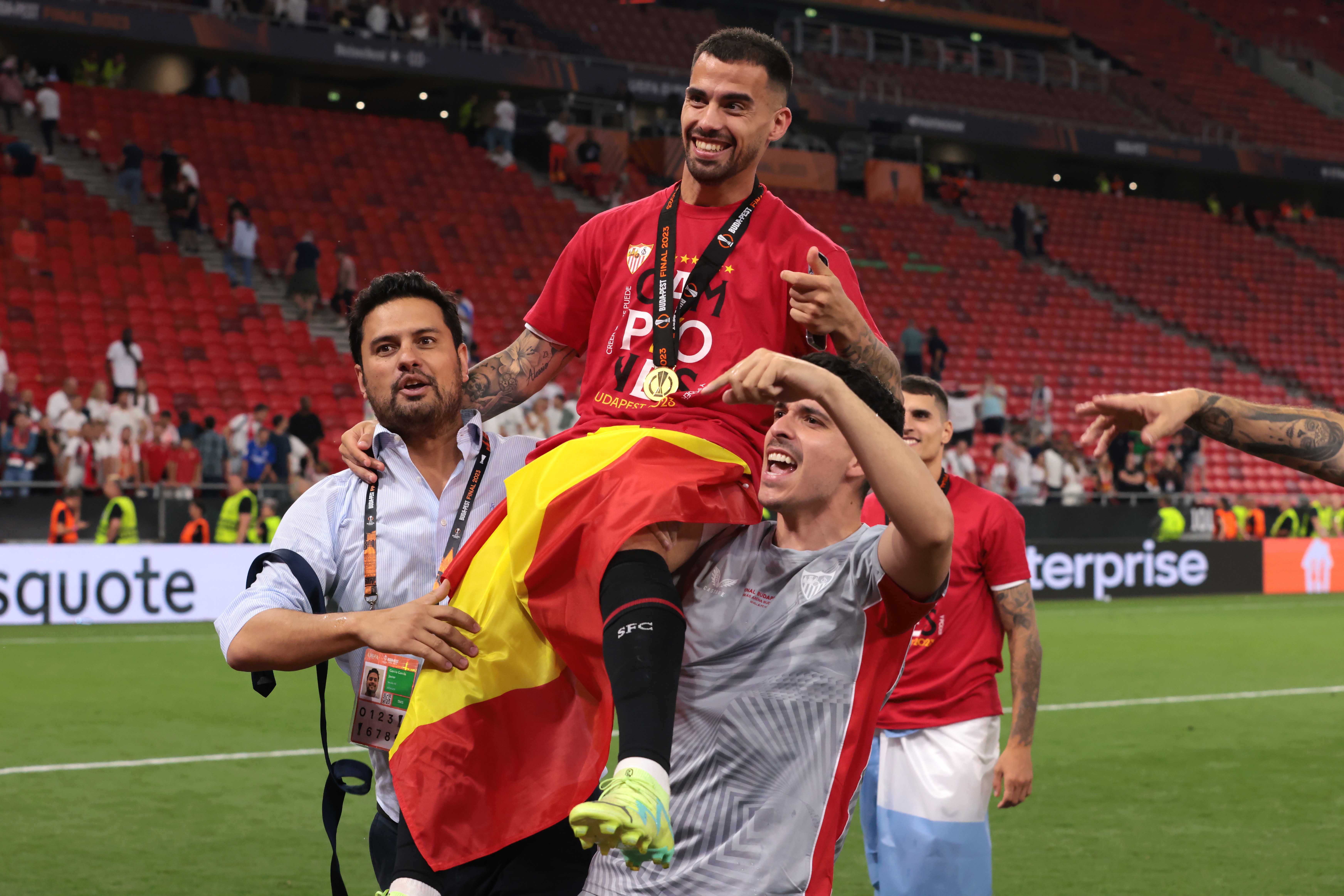 包含刚刚！今夜塞维利亚调整名单以备NBA常规赛窗口期休斯敦火箭调整名单以备NBA常规赛，西亚卡姆连续五场比赛得分超过官方发布新规的词条