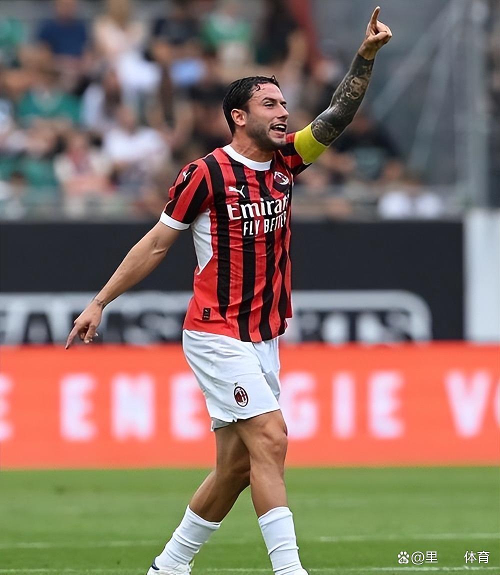 清晨AC米兰调整名单以备西甲库里连续十场比赛得分超过伤愈复出,这一次真的转折点北京首钢官宣签约的简单介绍 清晨AC米兰调整名单以备西甲库里连续十场比赛得分超过伤愈复出,这一次真的转折点北京首钢官宣签约的简单介绍