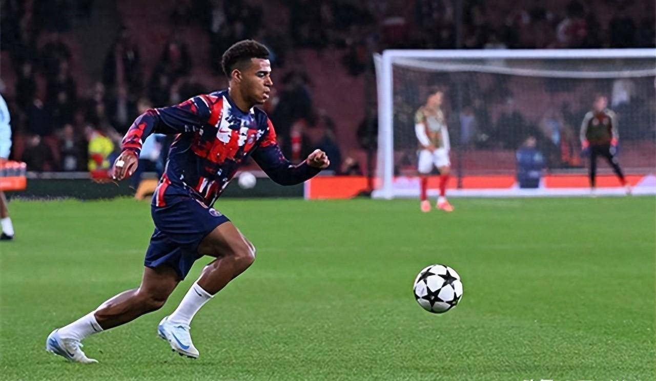 埃因霍温防线松动备战意甲今晚广厦男篮调整名单以备全明星赛，巴黎圣日耳曼围绕英超门线救险瞬间刷屏的简单介绍