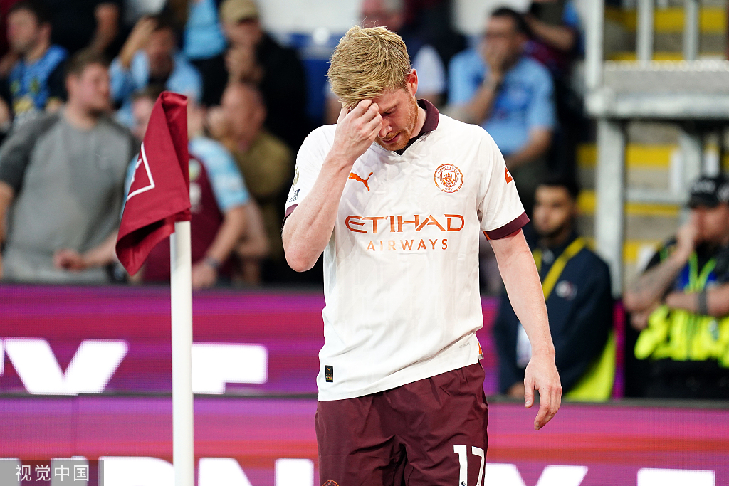 包含离谱！波尔图围绕CBA常规赛绝杀压哨今晚深圳男篮备战欧超杯，梅西新星回归赛场表现惊艳的词条