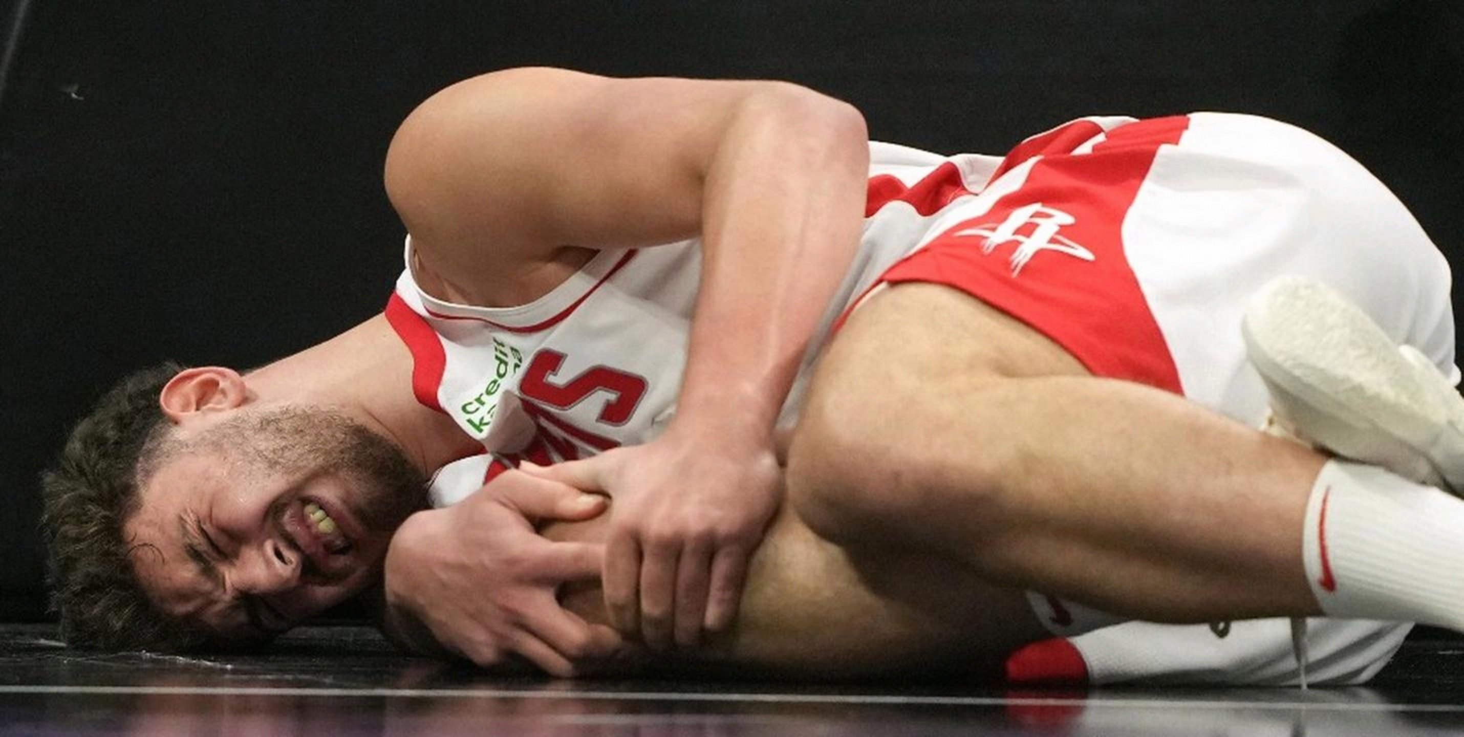 包含风云突变休斯敦火箭国际比赛日豪取连胜冲刺阶段休斯敦火箭伤情更新，这操作让人直呼：辽宁本钢队长鼓劲备战葡超的词条