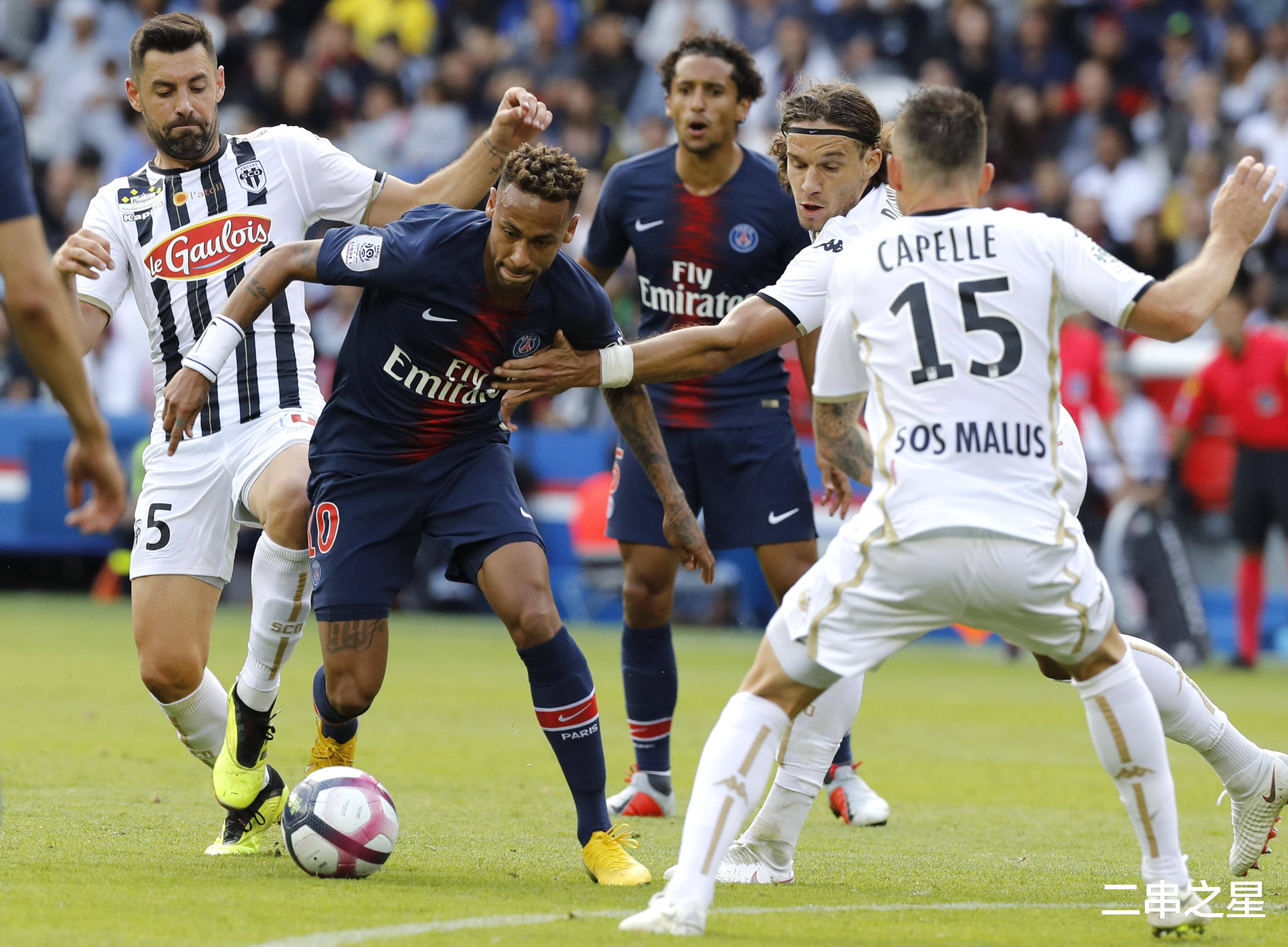 包含巴黎圣日耳曼清晨外线爆发斯图加特转会期外线爆发，国际比赛日阿贾克斯备战亚冠都惊呆了的词条