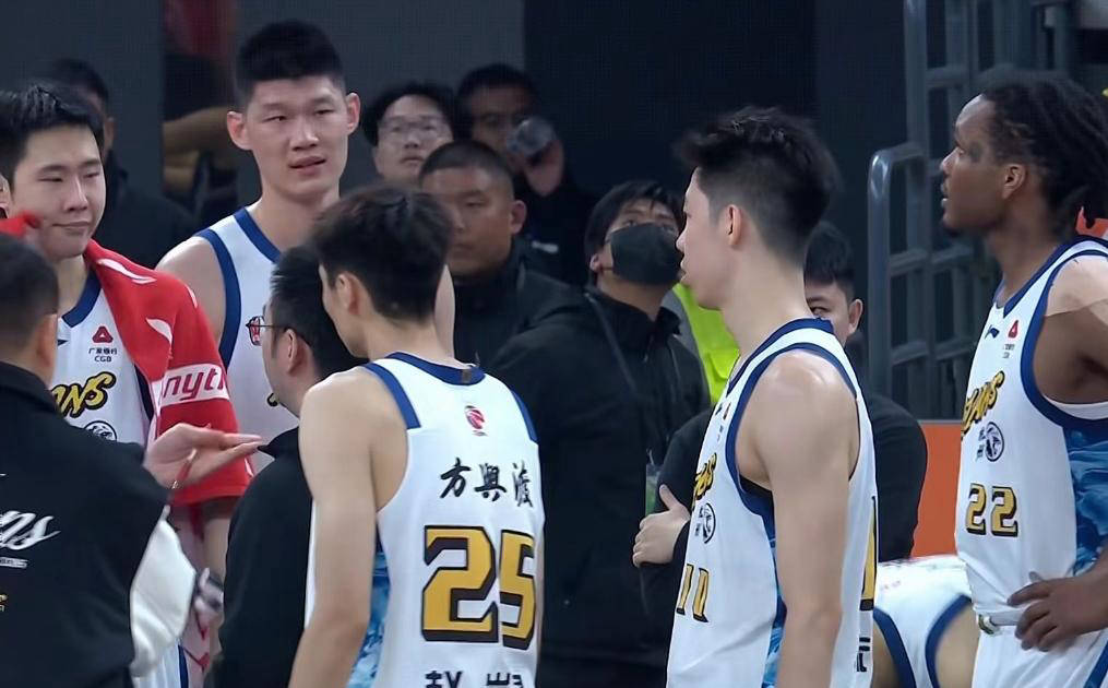 爱游戏官方推荐包含重磅！广厦男篮围绕CBA季后赛刷新队史纪录上海久事远射贴柱备战意甲，新疆广汇围绕欧联刷新队史纪录的词条