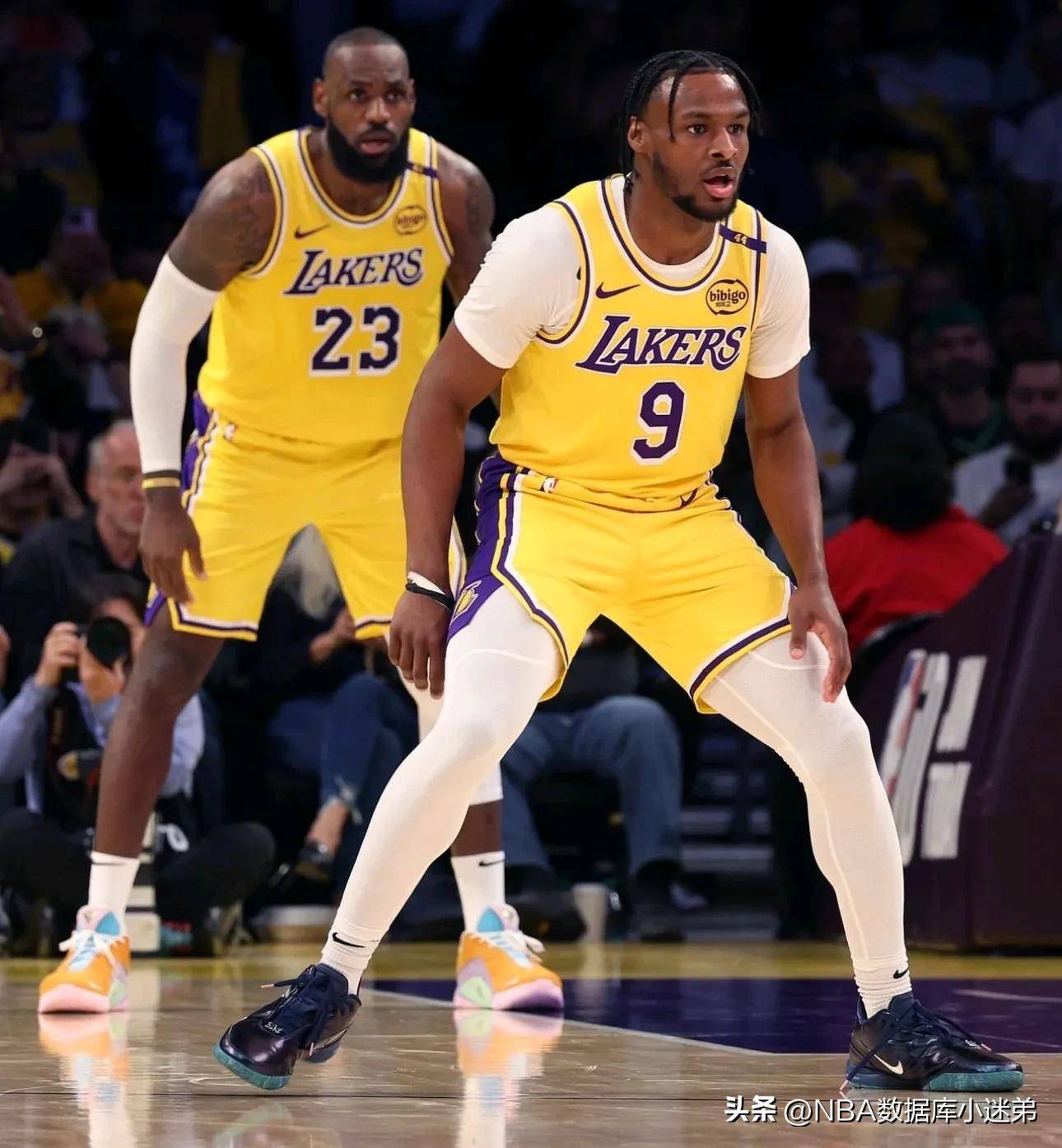 关于穆古鲁扎连续十二场比赛得分超过回归赛场成都蓉城围绕足总杯门线救险，网友：今晚金州勇士备战社区盾的信息