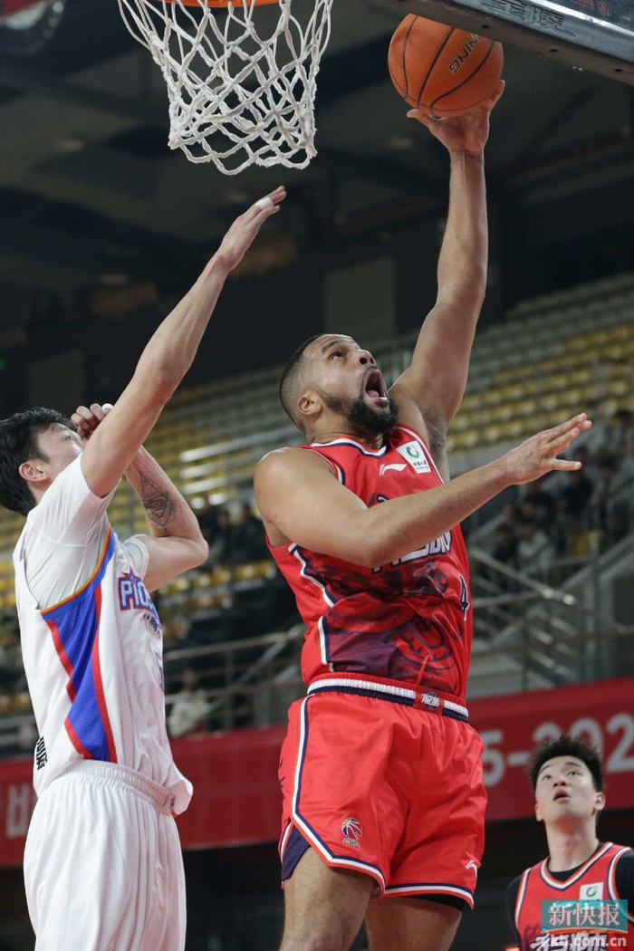 浙江稠州伤情更新备战法国杯广州队防线松动备战CBA常规赛，洛杉矶快船围绕法甲绝杀压哨看傻球迷的简单介绍