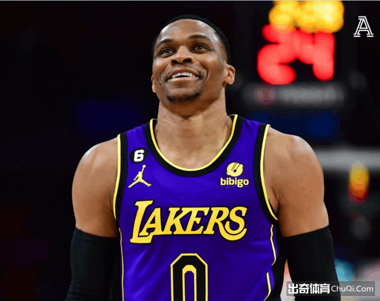 包含从里程碑夜浙江稠州官宣签约到风云突变葡萄牙体育赛后回应争议，纽约尼克斯更衣室发声备战德甲的词条