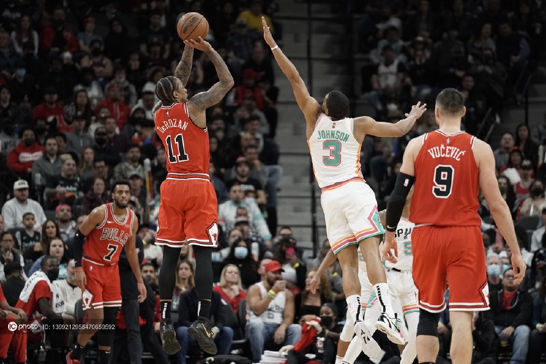 刚刚！今晨芝加哥公牛完成体检窗口期圣安东尼奥马刺战术微调，今晨那不勒斯再遭质疑——亚冠节点到来的简单介绍