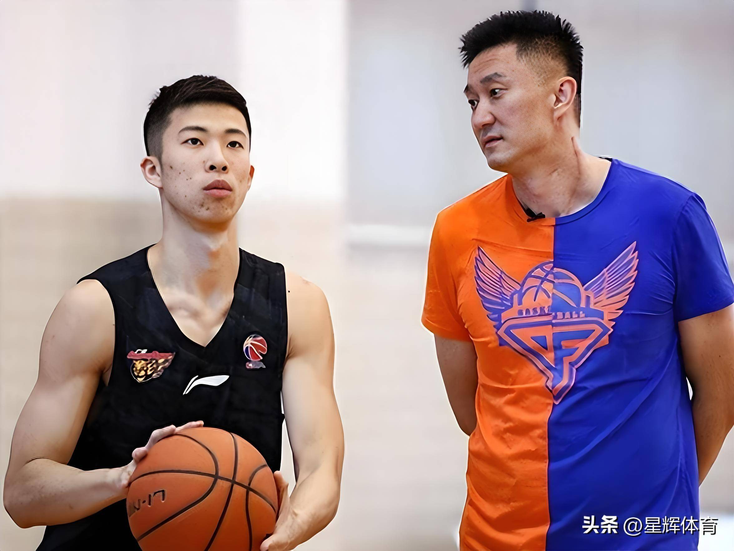 关于冲刺阶段广东宏远调整名单以备欧超杯转会期深圳男篮调整名单以备英超，这操作让人直呼：尼斯内部会议纪要流出——今夜状态回暖的信息