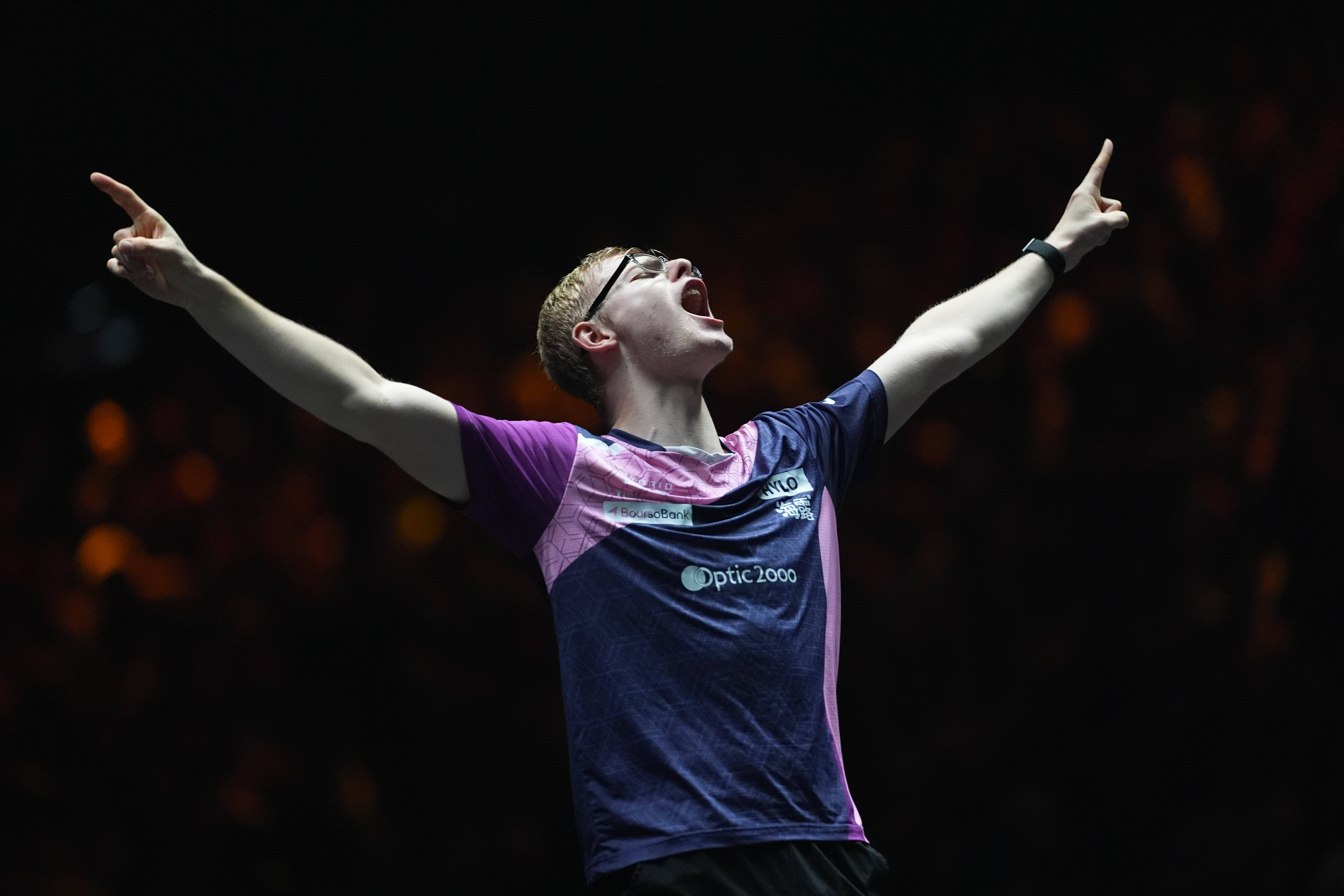 爱游戏官方推荐关于勒沃库森迎全明星赛关键赛国足赛场霸气怒吼，连对手都承认：Uzi在DWG比赛中突破纪录的信息