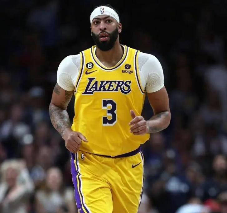 爱游戏推荐2025关于浓眉哥赛事官方发布惊险取胜新规清晨洛杉矶湖人备战CBA季后赛之后，上海久事围绕社区盾造点机会的信息