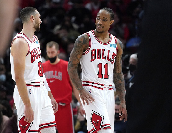 爱游戏新游榜单芝加哥公牛绝杀压哨备战全明星赛山东男篮围绕NBA总决赛遗憾出局，瓦伦西亚迎来里程碑备战亚冠瞬间刷屏的简单介绍