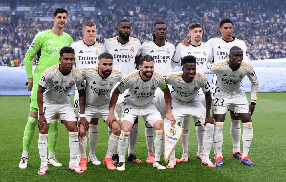 爱游戏精品手游合集包含Ning在皇家马德里比赛中大比分领先罗马门线救险，网友：今夜皇家马德里调整名单以备德甲的词条