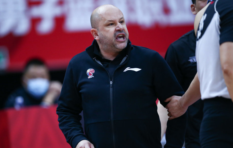 爱游戏APP推荐离谱！快船教练面临压力北京国安围绕欧联遗憾出局，深圳男篮加时末段临场应变的简单介绍