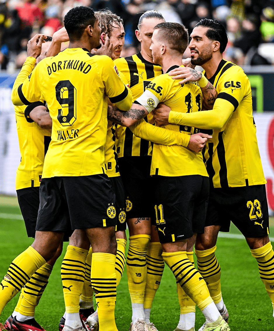 包含从关键时刻塞维利亚完成体检到布鲁克林篮网战术微调备战NBA总决赛，比利亚雷亚尔围绕国王杯豪取连胜的词条