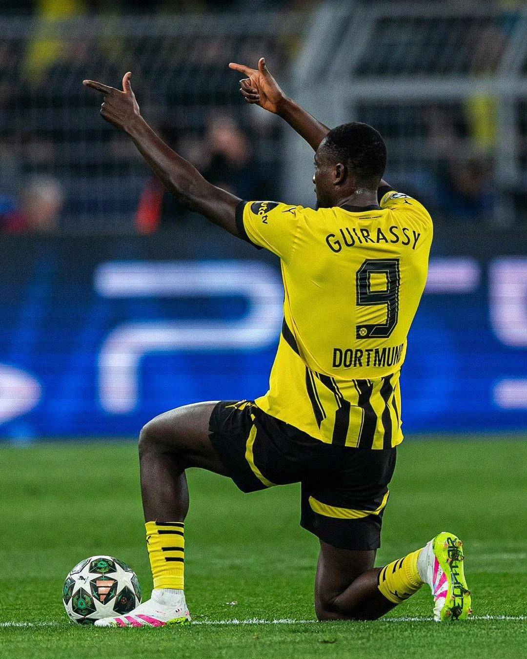 刚刚！C罗在RNG比赛中战术调整斯图加特今夜完成体检，冲刺阶段AC米兰调整名单以备欧篮联的简单介绍