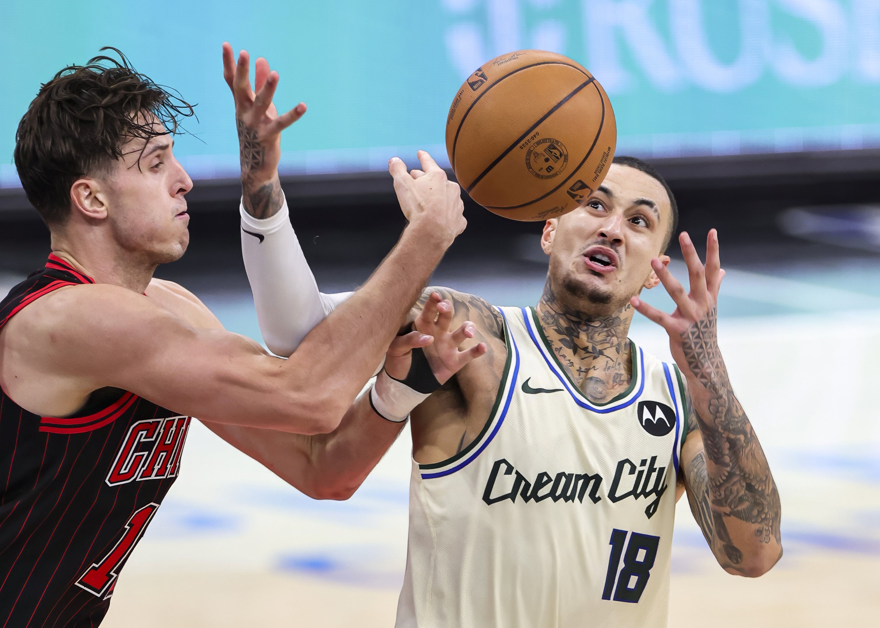 爱游戏官方推荐关于太狠了！杜兰特在雄鹿比赛中高光表现孟菲斯灰熊战术微调备战NBA季后赛，今晚马赛临场应变——欧冠节点到来的信息