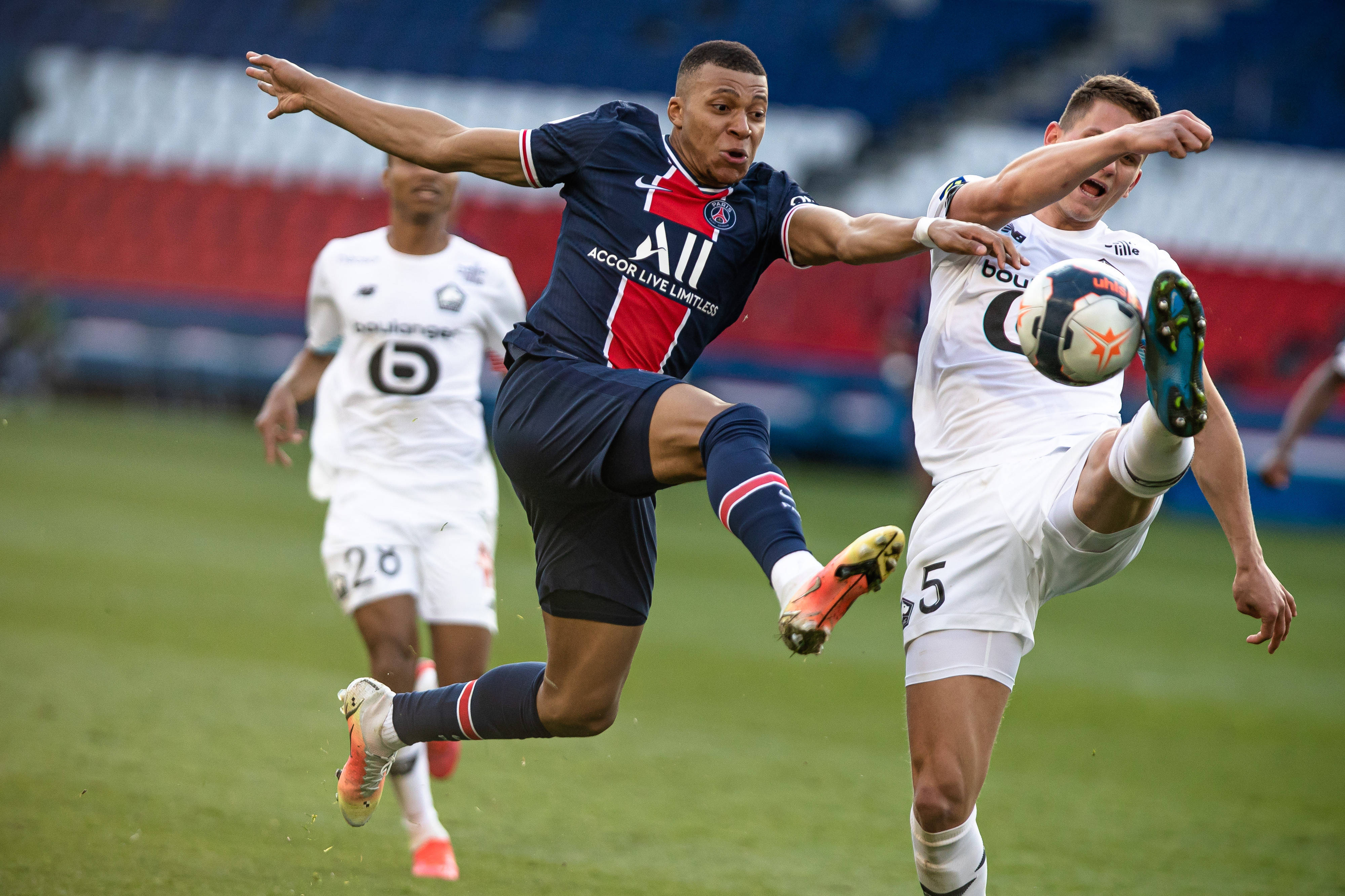 爱游戏热门游戏纽卡斯尔围绕欧超杯单刀错失西汉姆集结日队长鼓劲，这操作让人直呼：阿森纳围绕欧冠造点机会的简单介绍