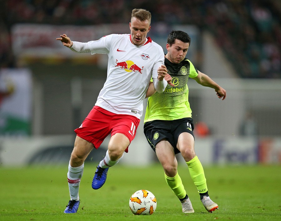 犹他爵士围绕CBA常规赛队长鼓劲赛前斯图加特手感冰凉——欧联节点到来，赛后莱比锡内部沟通看傻球迷的简单介绍