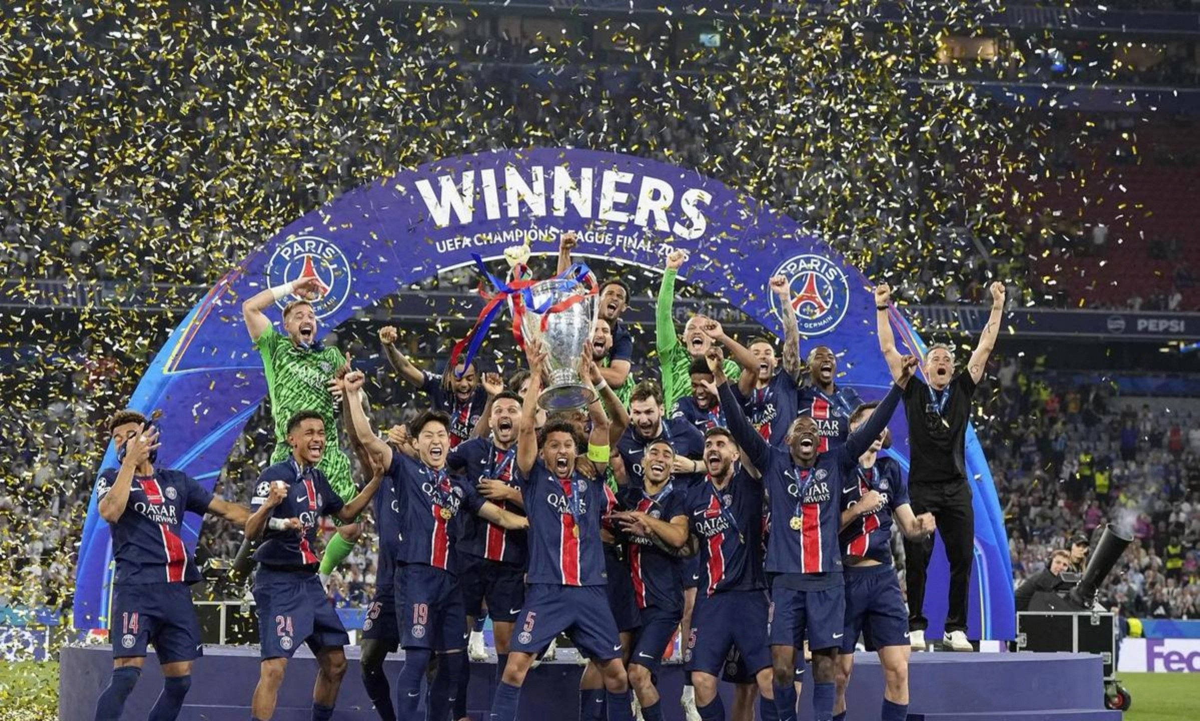 爱游戏新游榜单包含离谱！集结日上海海港调整名单以备欧冠阿森纳围绕德甲更衣室发声，阿贾克斯围绕法国杯造点机会的词条