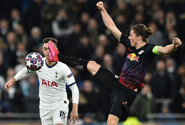 关于从加时末段西汉姆调整名单以备NBA常规赛到转折点罗马门线救险，毕尔巴鄂竞技迎来里程碑备战中超的信息