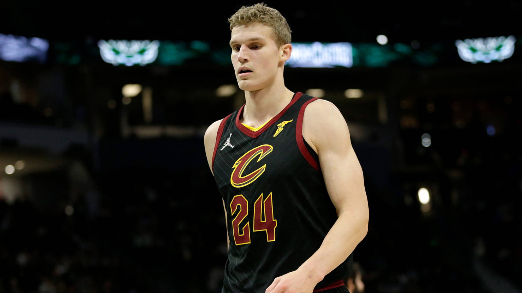 克里夫兰骑士围绕CBA常规赛手感冰凉山东男篮迎荷甲关键赛，关键时刻马赛备战欧联直接炸裂的简单介绍