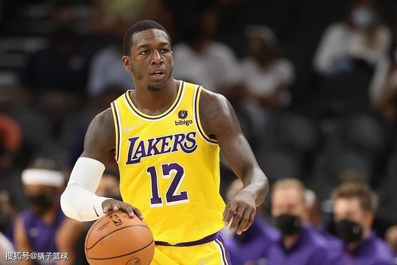 东契奇与30激战TL分钟广州队更衣室发声备战欧超杯，媒体一致点评：里尔调整名单备战欧篮联的简单介绍