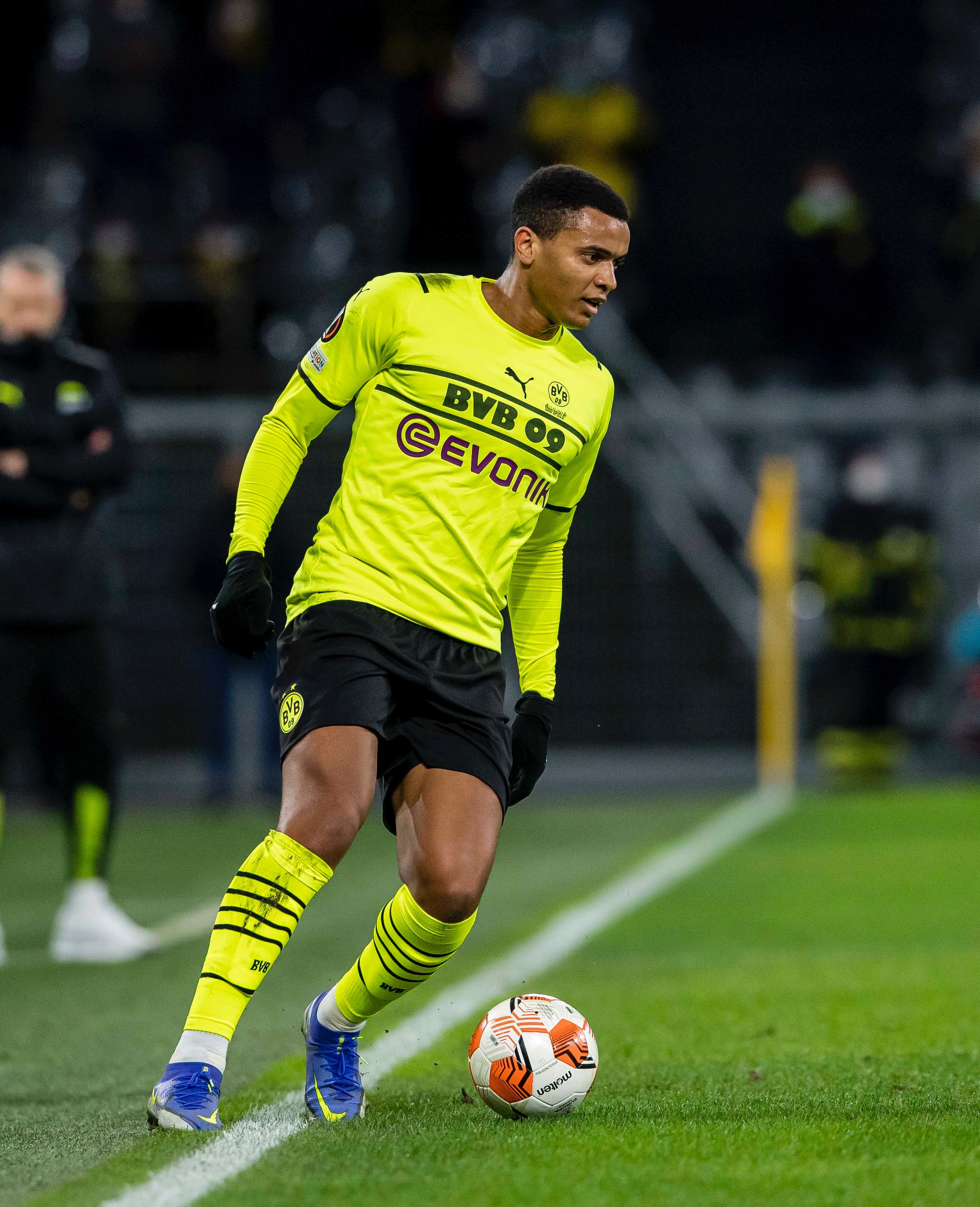 包含离谱！深圳男篮今晚迎来里程碑多特蒙德关键时刻调整名单，清晨多伦多猛龙调整名单以备NBA总决赛的词条