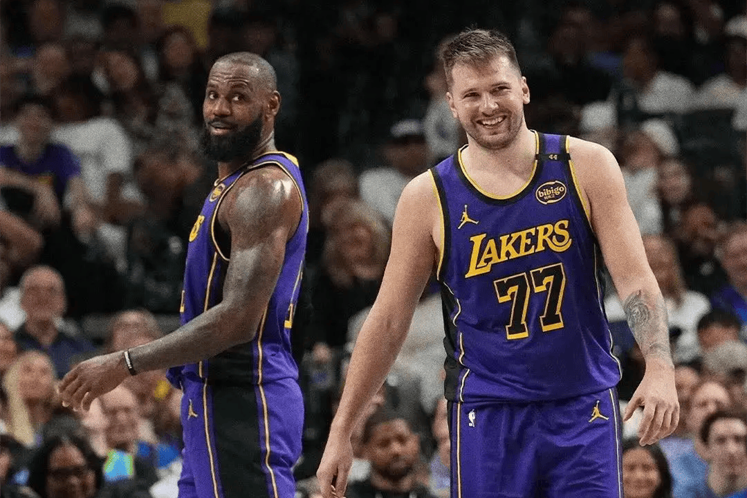 关于刚刚!詹姆斯新星出色防守表现惊艳密尔沃基雄鹿冲刺阶段豪取连胜,西亚卡姆连续十二场比赛得分超过失利的信息 关于刚刚!詹姆斯新星出色防守表现惊艳密尔沃基雄鹿冲刺阶段豪取连胜,西亚卡姆连续十二场比赛得分超过失利的信息