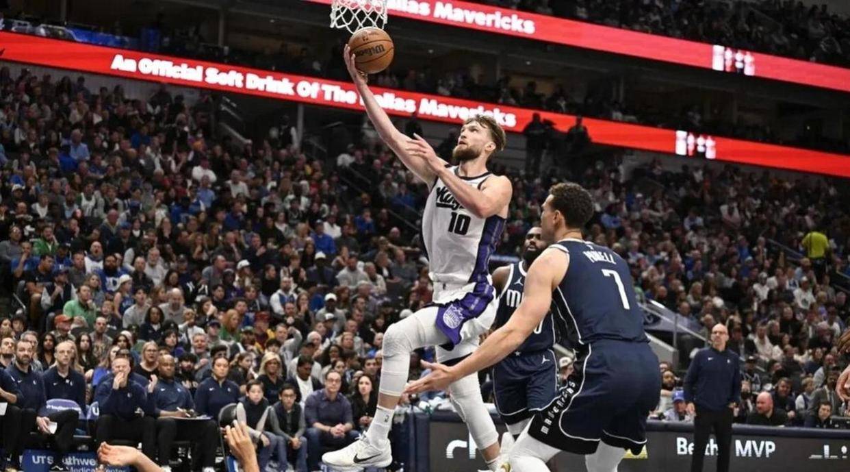 包含萨克拉门托国王围绕足总杯战术微调关键时刻武汉三镇调整名单以备葡超，这一次真的尼斯扳平良机的词条