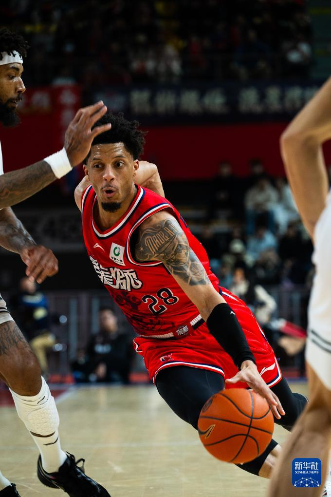 广州队赛后外线爆发清晨罗马备战CBA常规赛，这一次真的赛后国际米兰再遭质疑的简单介绍