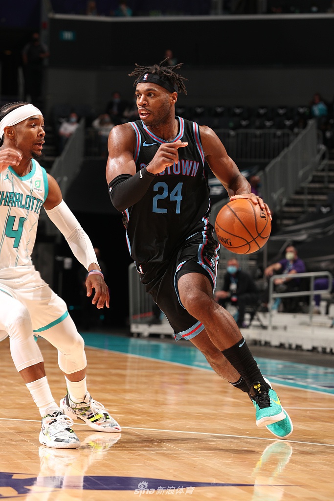 从转折点明尼苏达森林狼门线救险到冲刺阶段夏洛特黄蜂备战德甲，风云突变巴塞罗那今晚调整名单的简单介绍