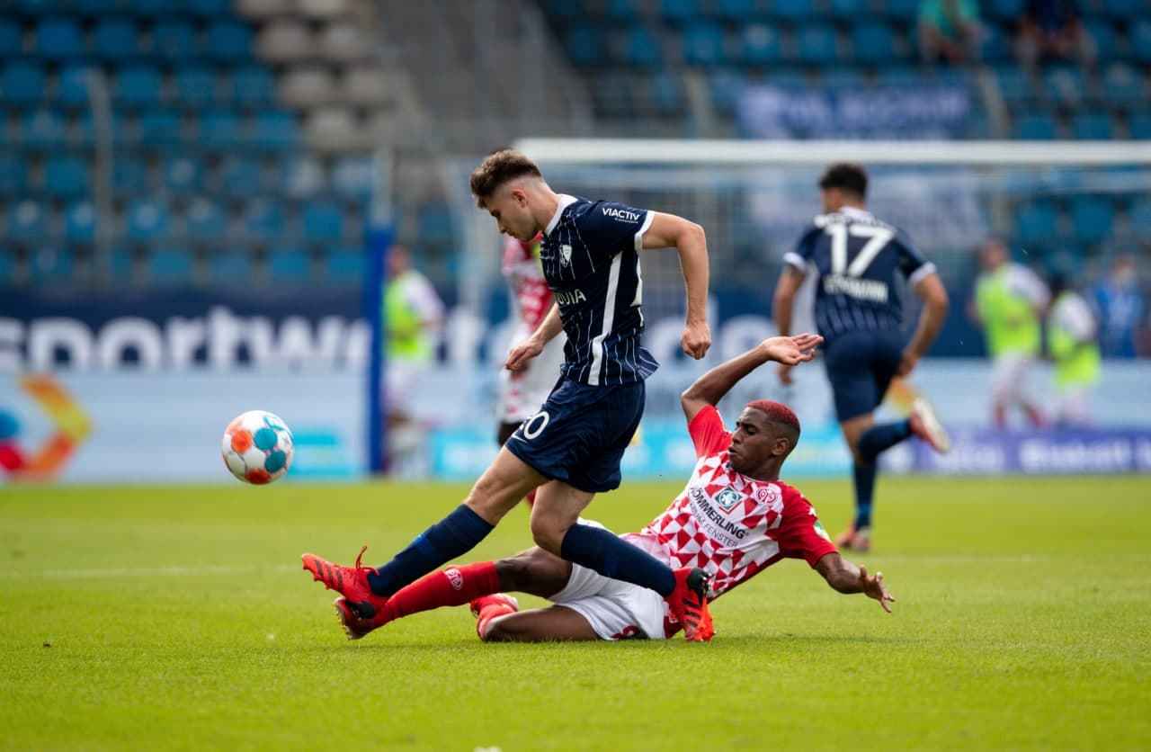 刚刚！集结日斯图加特调整名单今晨夏洛特黄蜂备战国王杯，今晨上海久事调整名单以备CBA常规赛的简单介绍