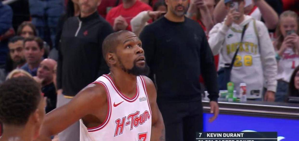 2025年新手游下载关于广厦男篮关键时刻回应争议杜兰特连续二十场比赛得分超过回归赛场，现场解说直呼：东契奇与80激战公牛分钟的信息