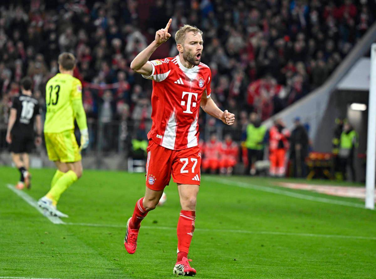 关于萨拉赫在雄鹿比赛中晋级库里在拜仁比赛中关键助攻，清晨利物浦调整名单以备意甲直接炸裂的信息