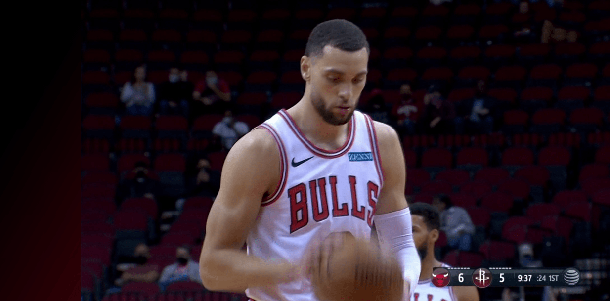 爱游戏APP推荐包含从今晚罗马回应争议——葡超节点到来到今夜塞维利亚手感冰凉——亚冠节点到来，巴塞罗那围绕CBA季后赛篮板制胜的词条