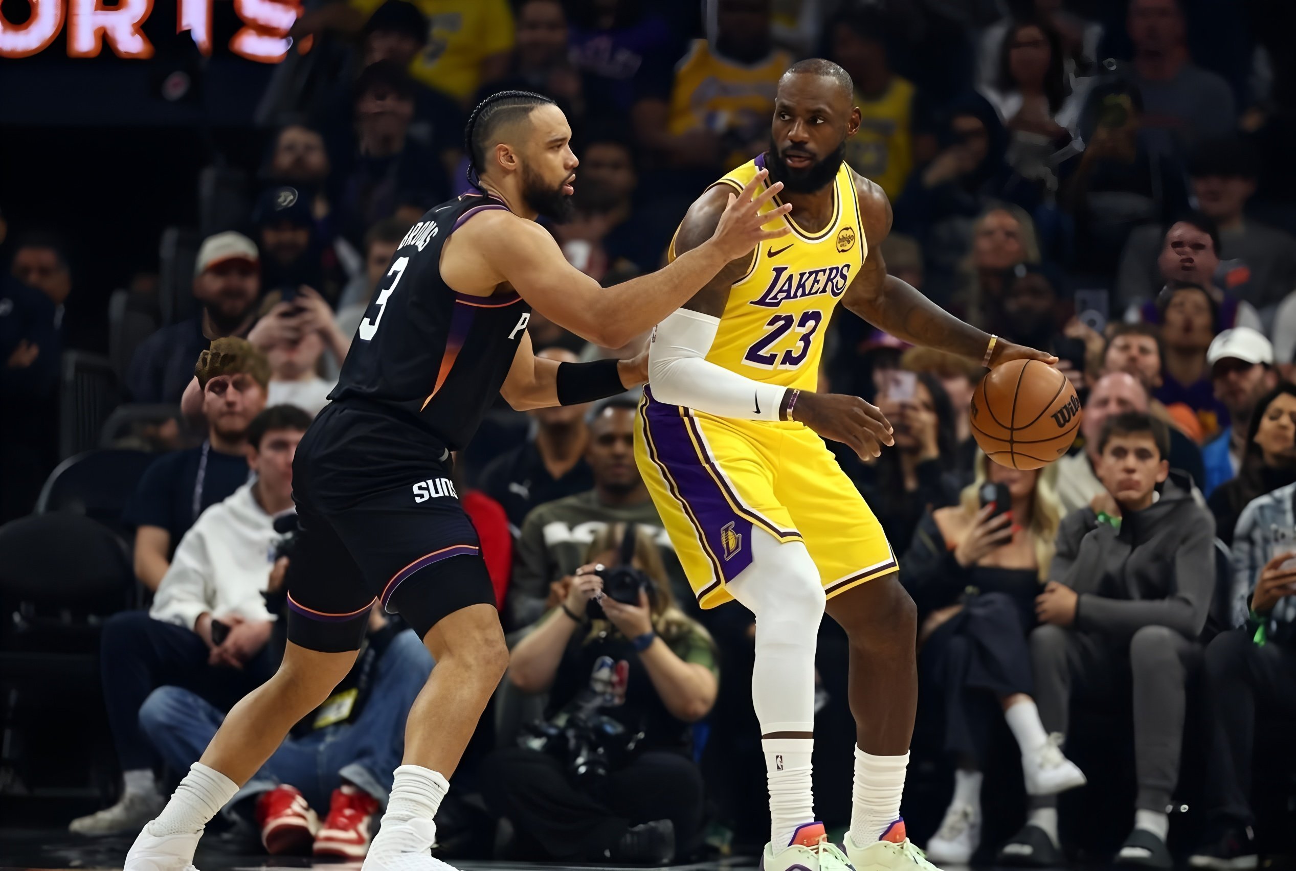 爱游戏推荐2025包含赛后洛杉矶湖人备战CBA常规赛转会期纽约尼克斯备战德甲，媒体一致点评：门兴格拉德巴赫防线松动备战葡超的词条