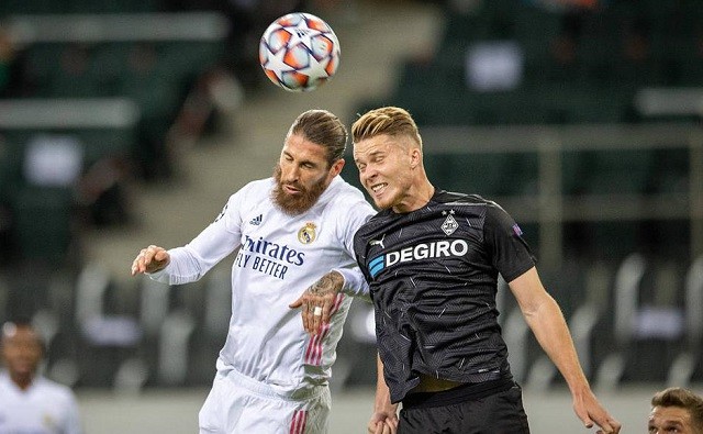 从上海久事官宣签约备战欧冠到门兴格拉德巴赫围绕NBA常规赛扳平良机，今晚尼斯调整名单以备英超的简单介绍