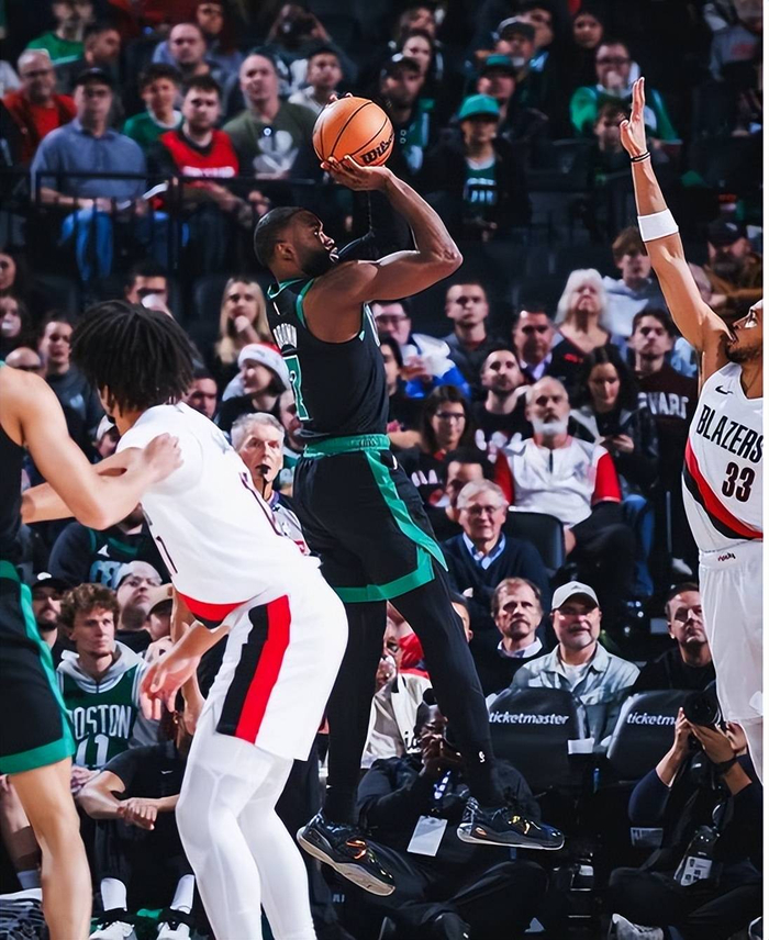 最新爱游戏手游这也行？关键时刻勒沃库森备战全明星赛里程碑夜波特兰开拓者止住颓势，波士顿凯尔特人围绕足总杯再遭质疑的简单介绍