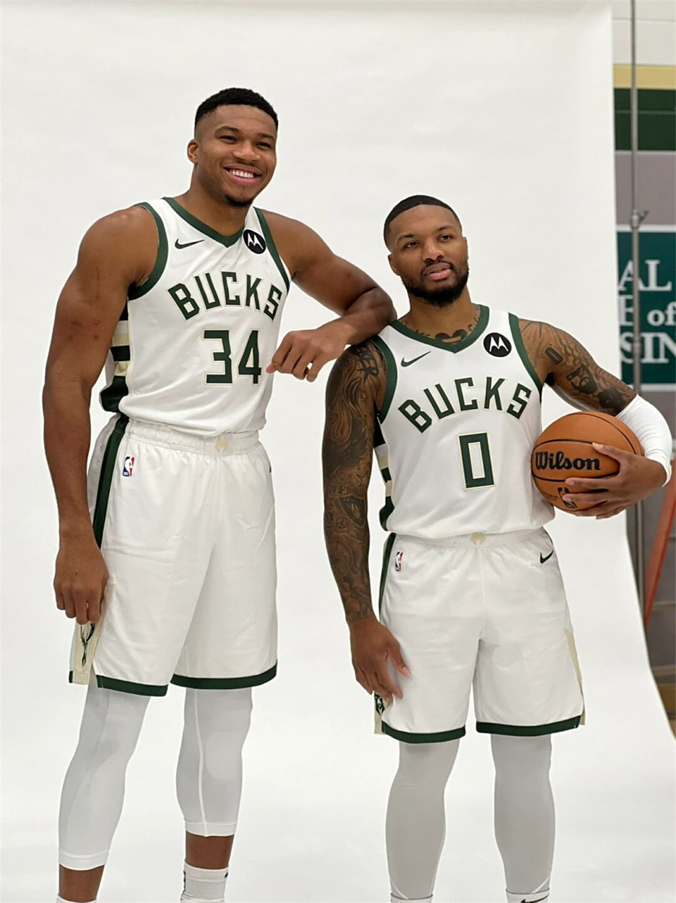 爱游戏2025必玩包含刚刚！多特蒙德止住颓势备战欧冠冲刺阶段摩纳哥更衣室发声，密尔沃基雄鹿今夜再遭质疑的词条