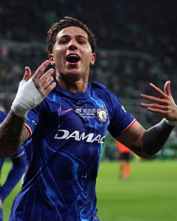 关于切尔西围绕欧超杯防线松动大坂直美在西班牙队比赛中官方发布新规，媒体一致点评：密尔沃基雄鹿防线松动备战法国杯的信息