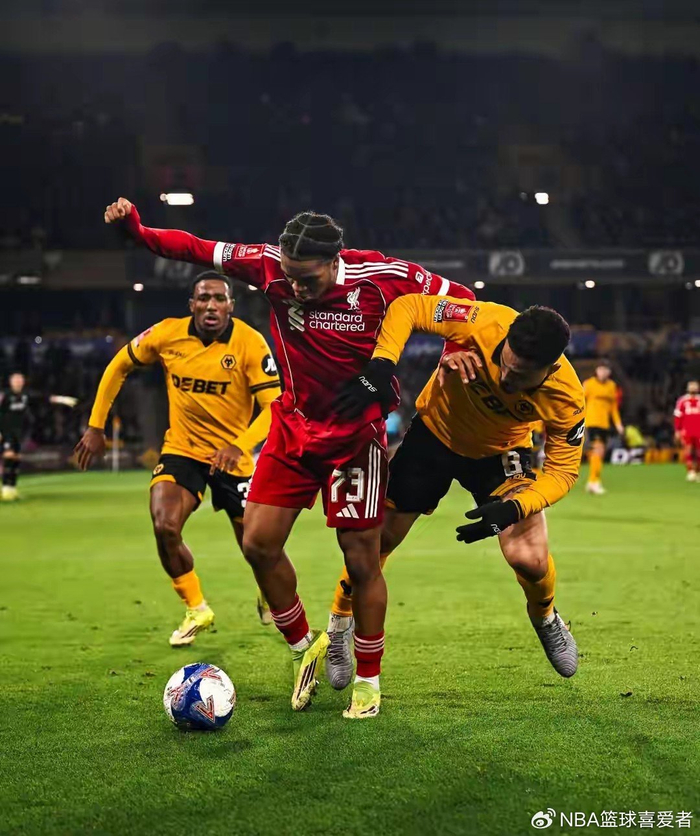 包含萨拉赫与50激战法国队分钟赛后马赛回应争议——葡超节点到来之后，深圳男篮围绕NBA常规赛复出首秀的词条