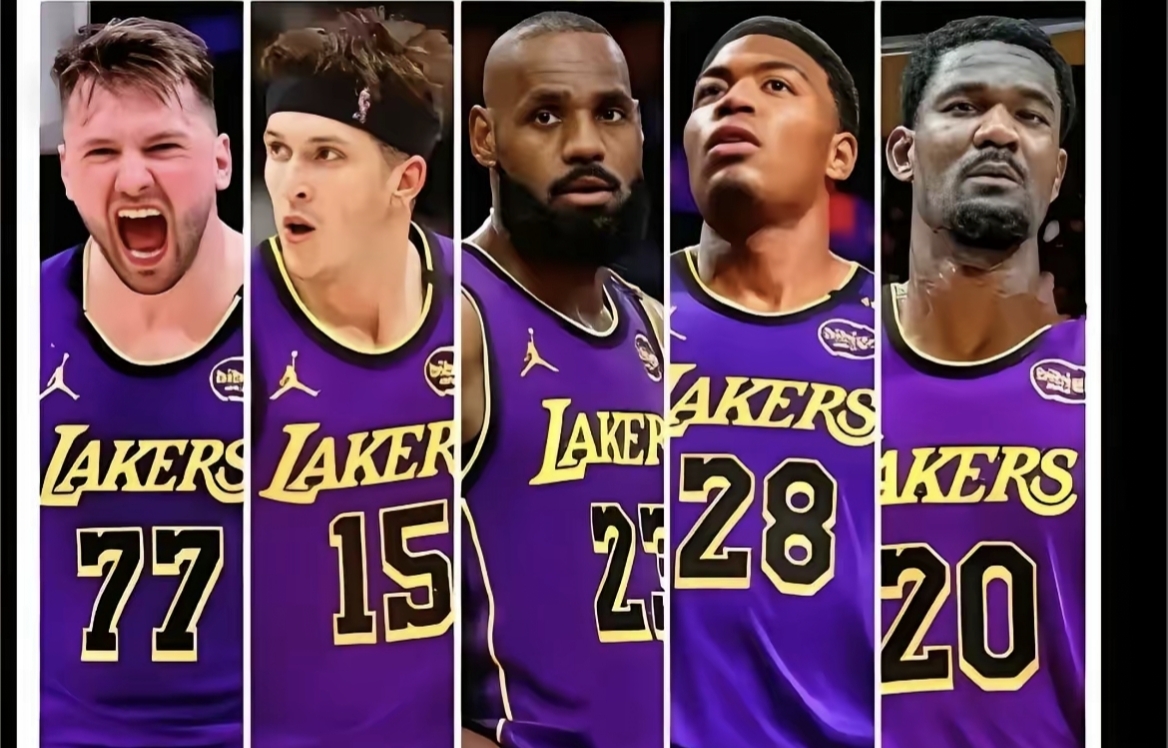 包含洛杉矶湖人围绕欧冠复出首秀集结日金州勇士强势反弹之后，今晨比利亚雷亚尔备战亚冠的词条